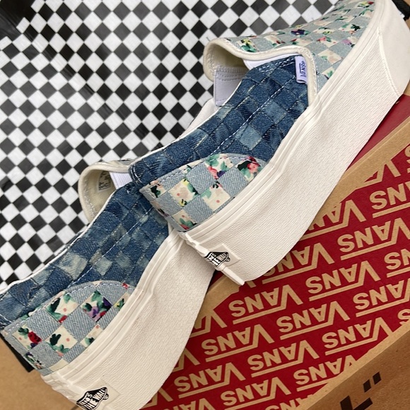 Vans Classic Slip On Platforms WMNS Woven Denim/Floral - Picture 15 of 16